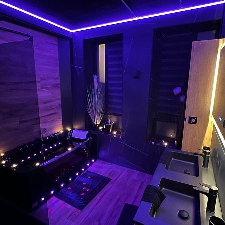 Aux Secrets De Lora, Chambre De Charme Vip Verviers Exteriör bild