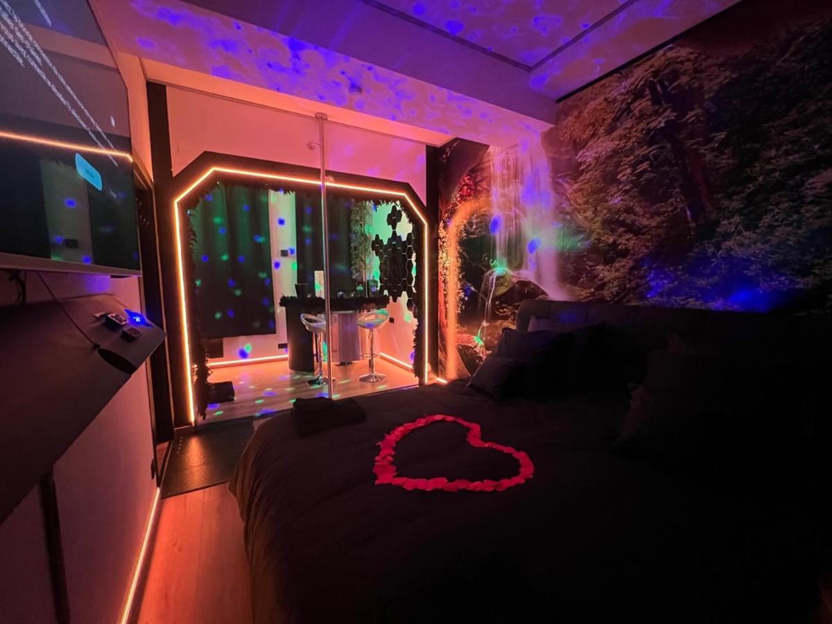 Aux Secrets De Lora, Chambre De Charme Vip Verviers Exteriör bild