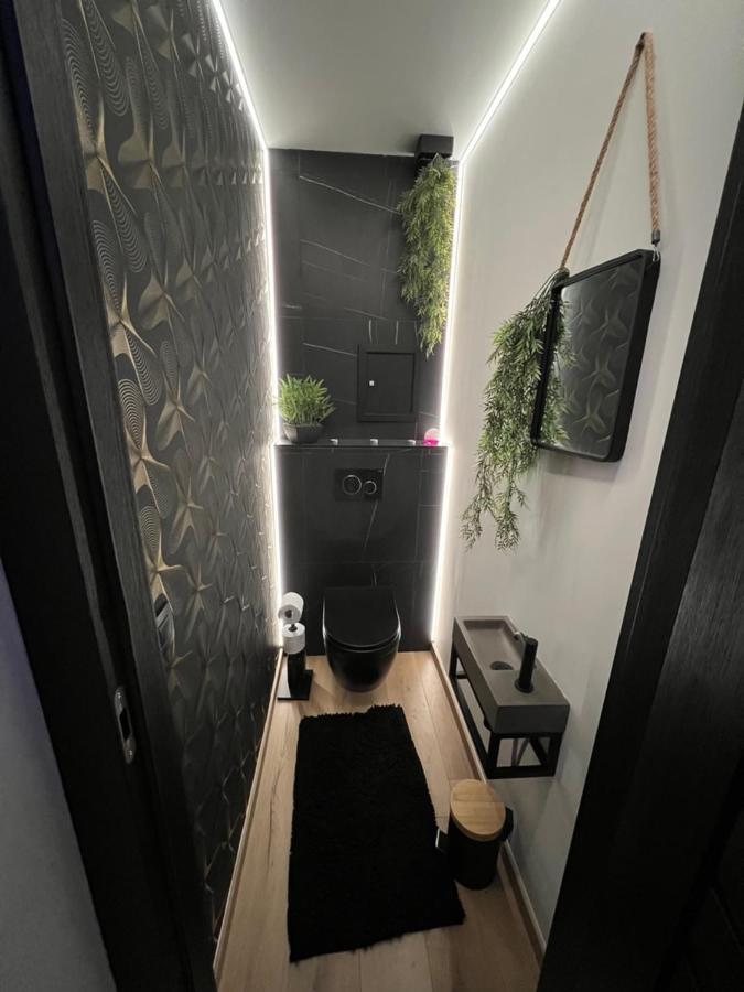 Aux Secrets De Lora, Chambre De Charme Vip Verviers Exteriör bild